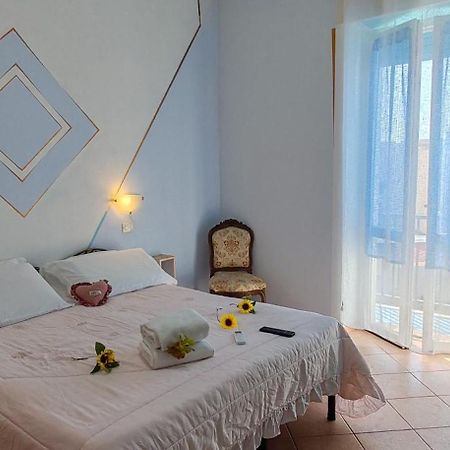 Bed and Breakfast Elisart 2 à Alghero Extérieur photo