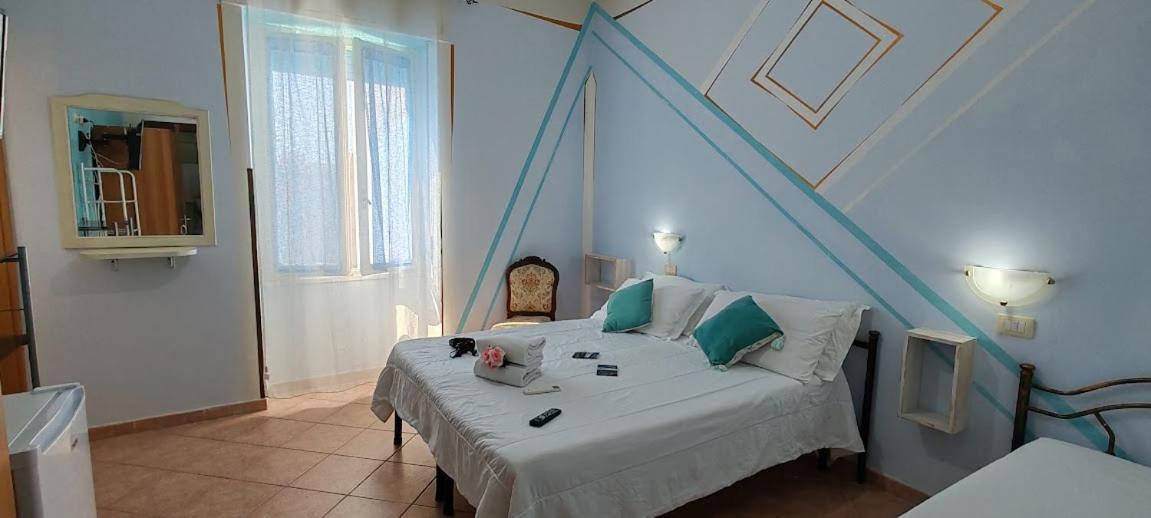 Bed and Breakfast Elisart 2 à Alghero Extérieur photo